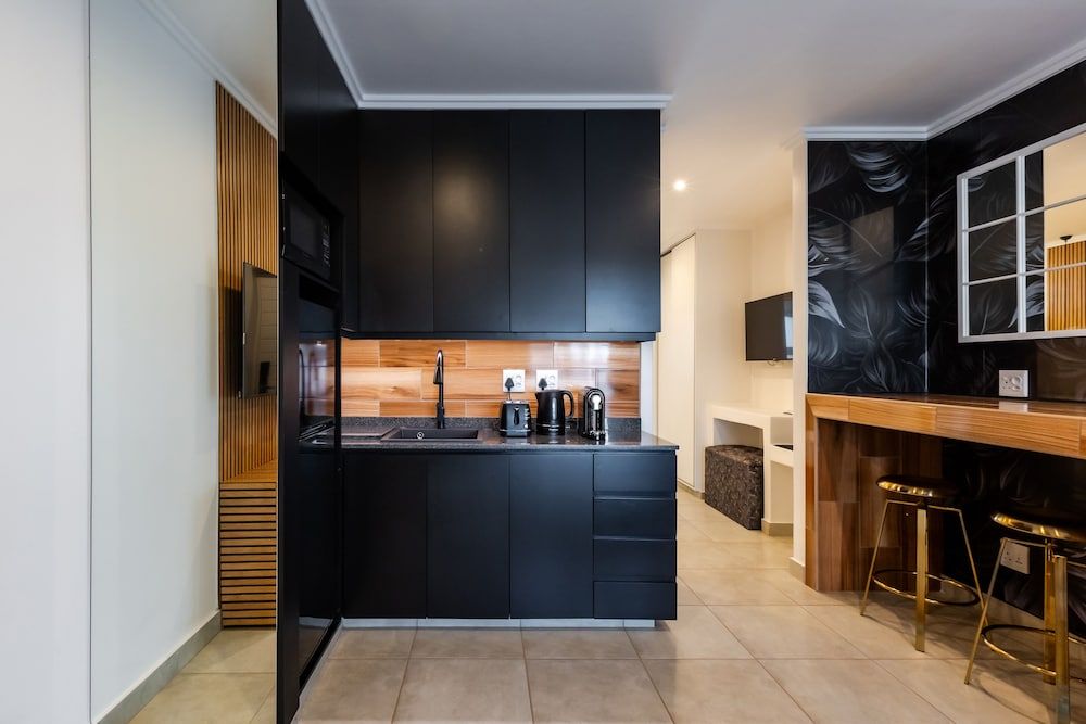 Bedfordview Hotel & Apartments Deluxe Apartment 4