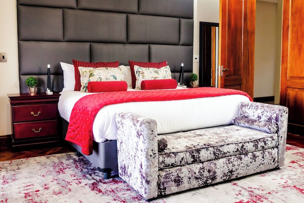 ONE O EIGHT BOUTIQUE HOTEL Luxury Double Room, Lake View