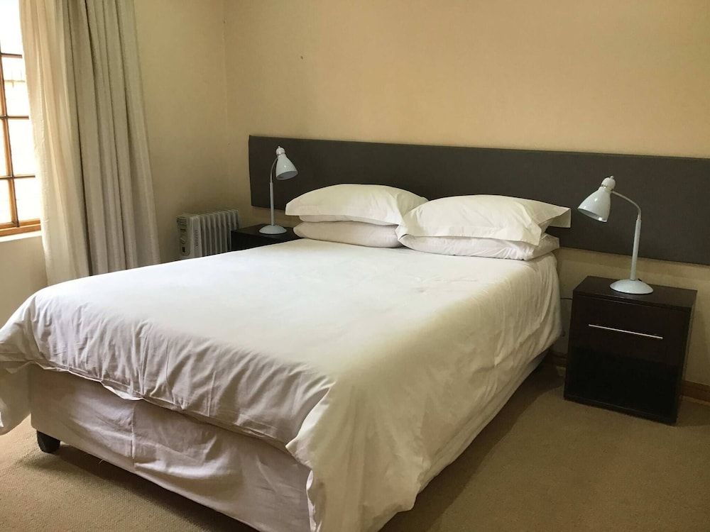 House, 2 Bedrooms, Balcony, Garden View