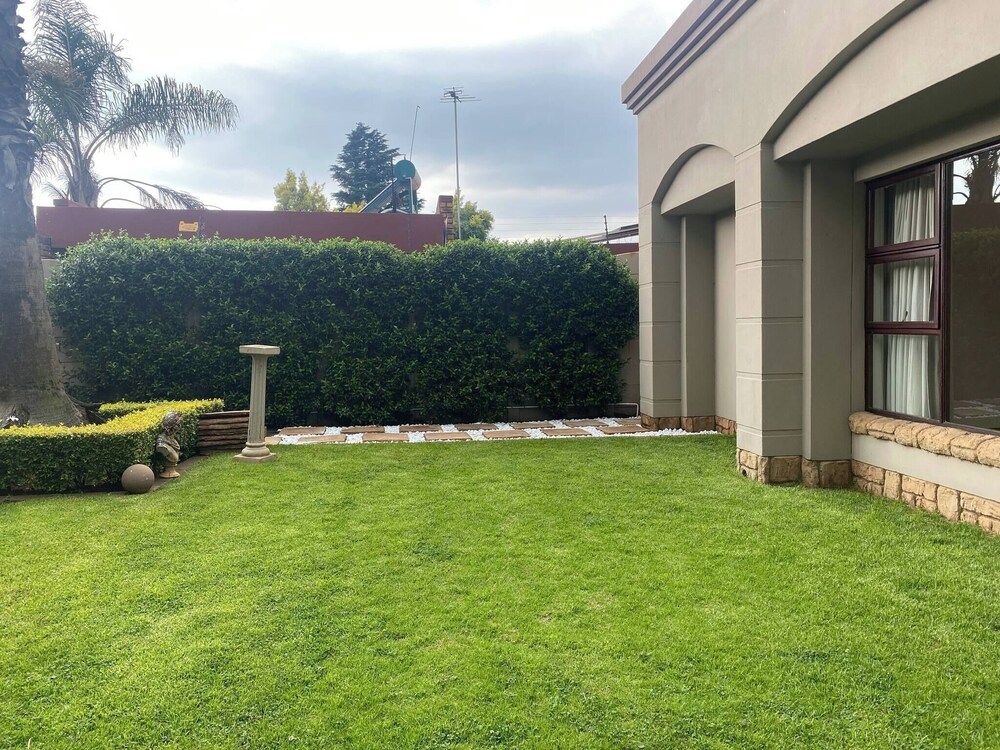 House, 4 Bedrooms, Balcony, Garden View