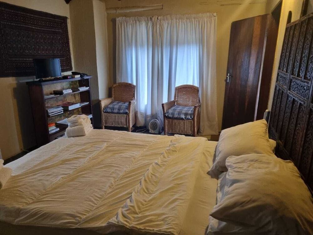 Natures Green Resort and Spa Deluxe Cottage, Mountain View 2