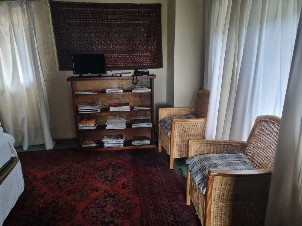 Natures Green Resort and Spa Deluxe Cottage, Mountain View 7