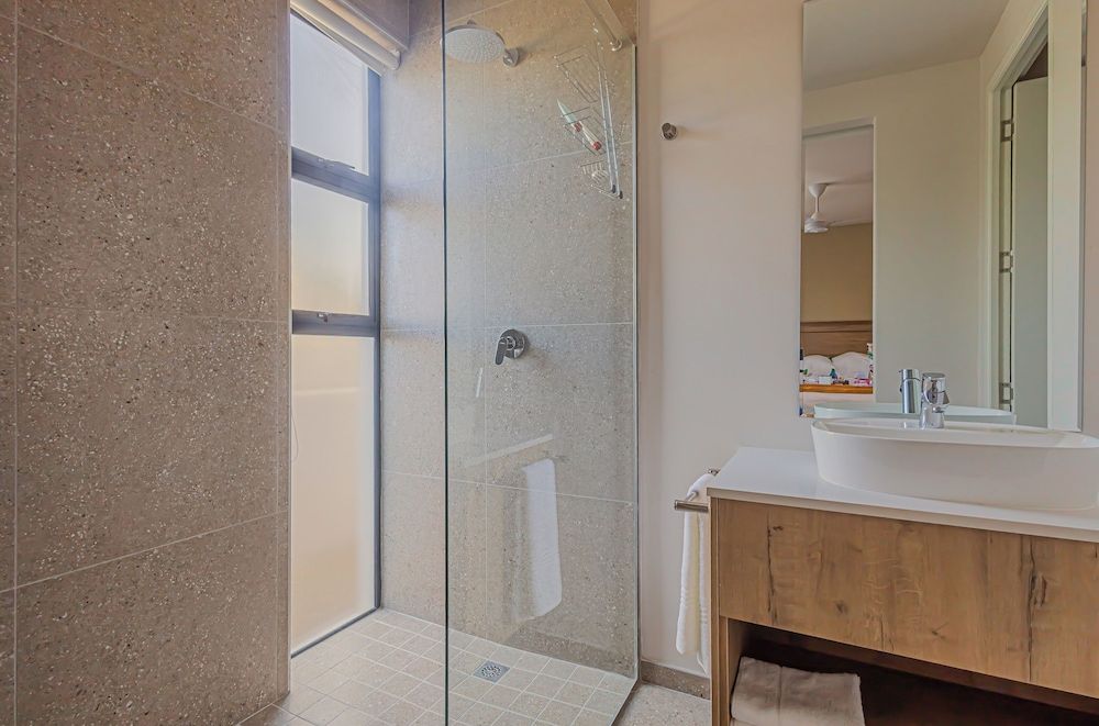 The Shark Bay Private Villas Deluxe Villa with Lagoon View 13