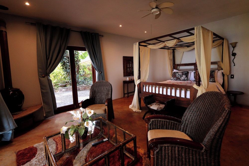 Deluxe Studio Suite, Lake View