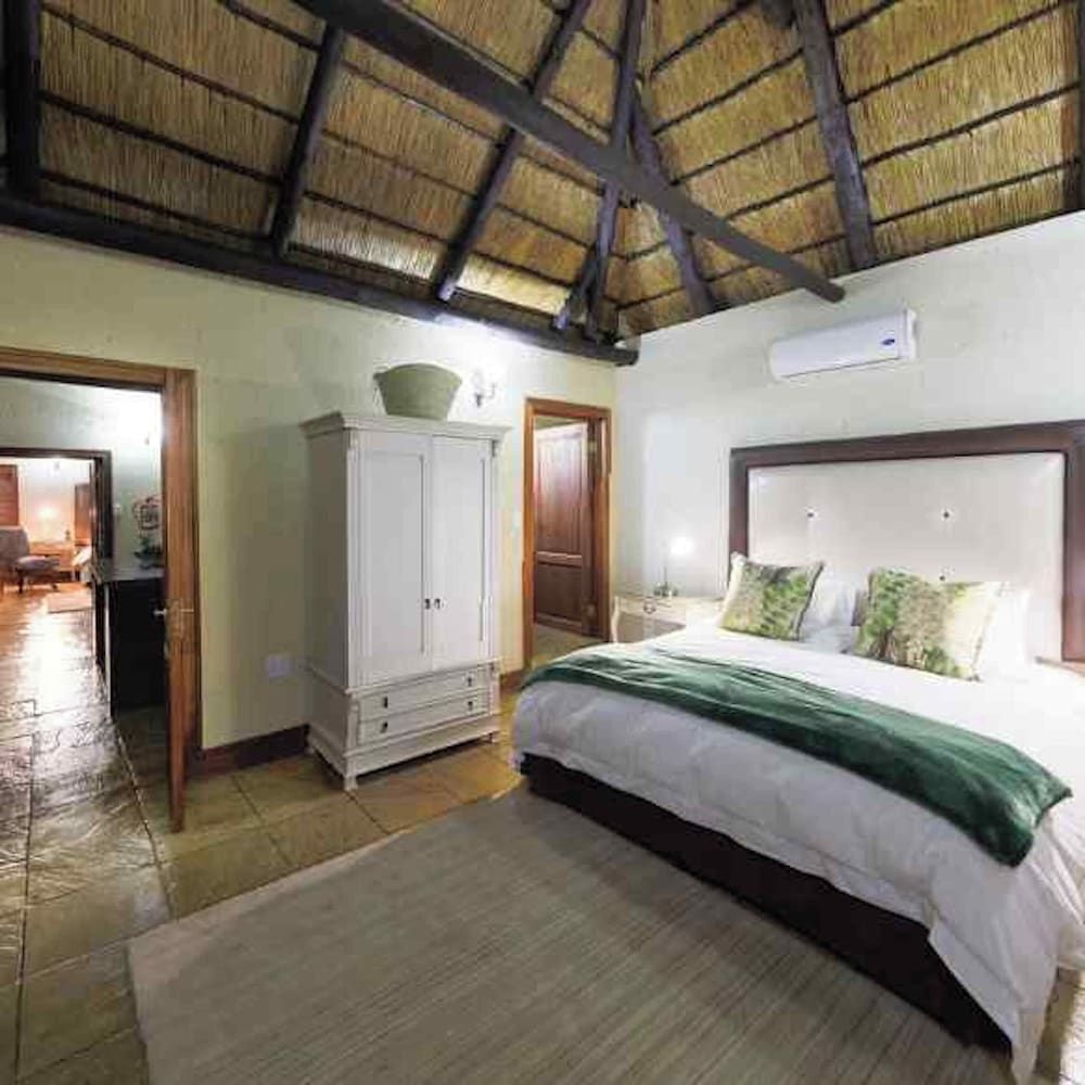 Luxury Villa, 2 Bedrooms, Mountain View