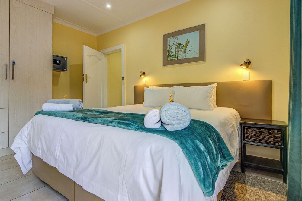 Edenvale Guesthouse Luxury Double Room 2