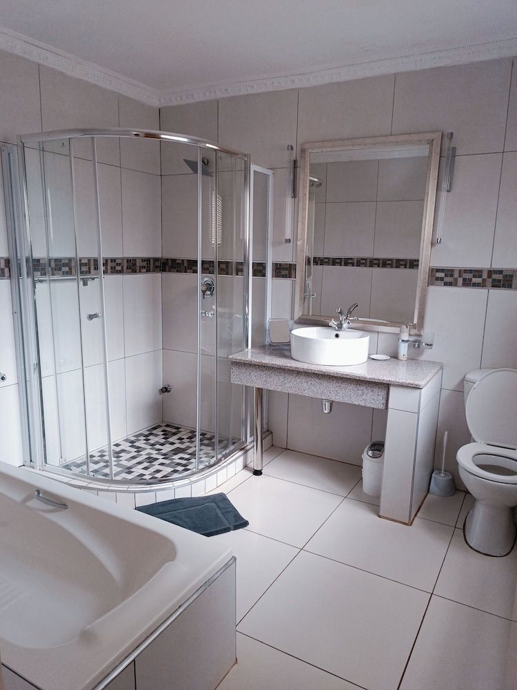 Pecan Farm Guesthouse Deluxe Double Room 26