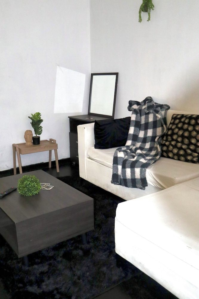 The Quiz Property Deluxe Apartment 8