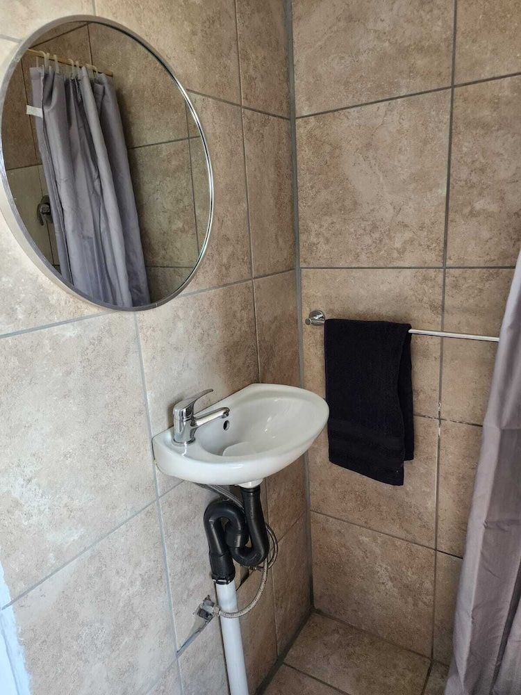 Room-khutsong Apartmentss Room, 1 Bedroom 14