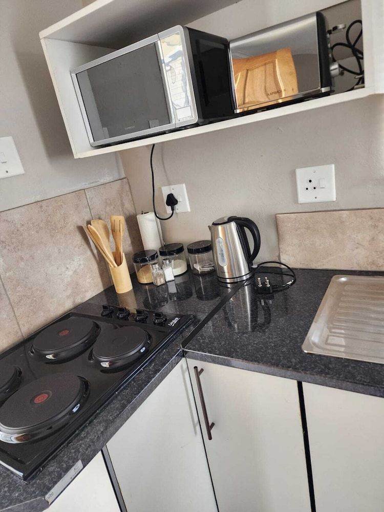 Room-khutsong Apartmentss Room, 1 Bedroom 21