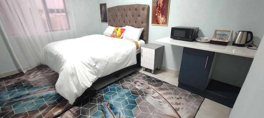 Eden Villas Guesthouse Superior Double or Twin Room, Courtyard View 3