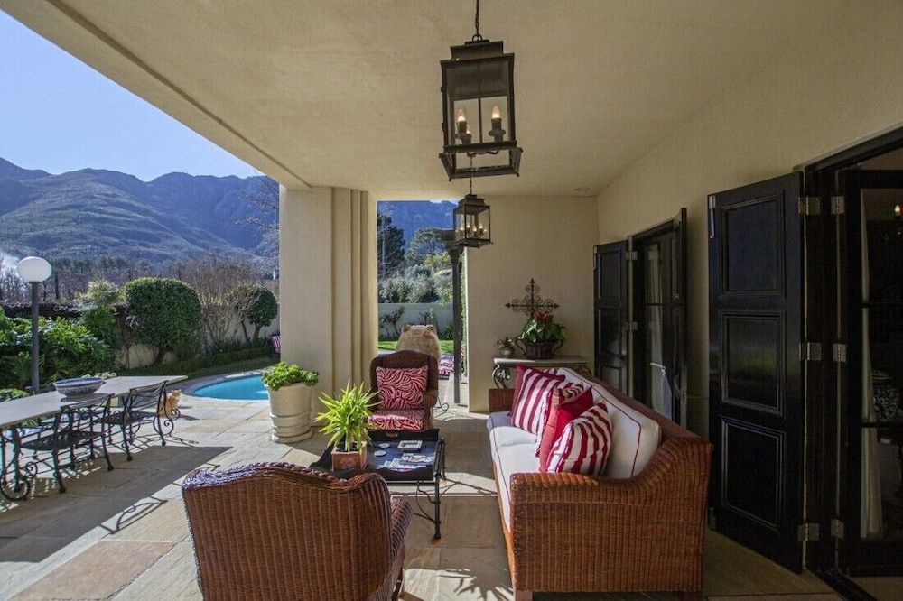 Kilima Franschhoek Romena Suite Double deluxe room 11