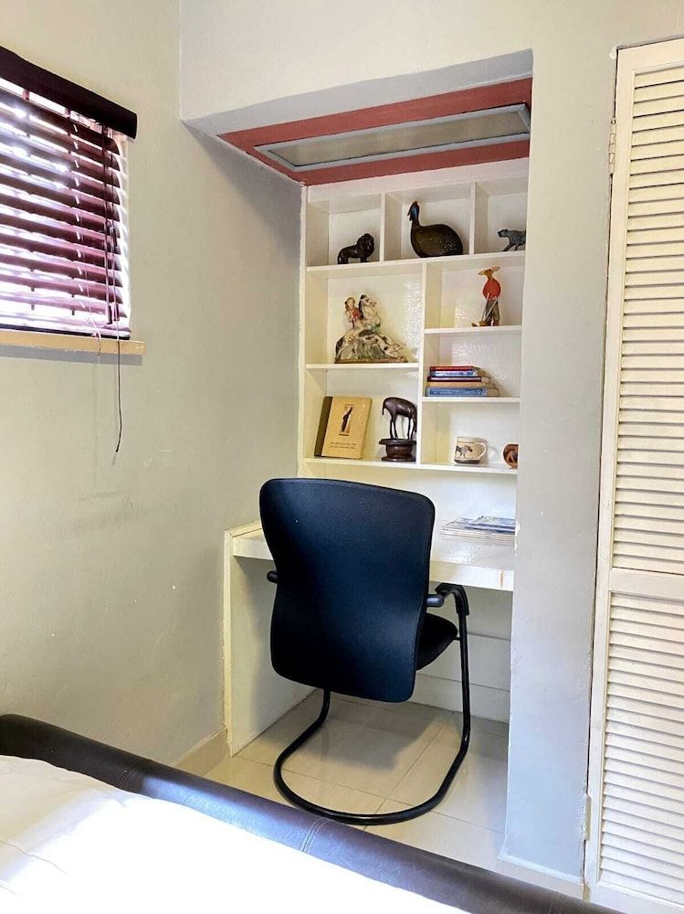 Afropolitan Guest Lodge Classic Apartment 5