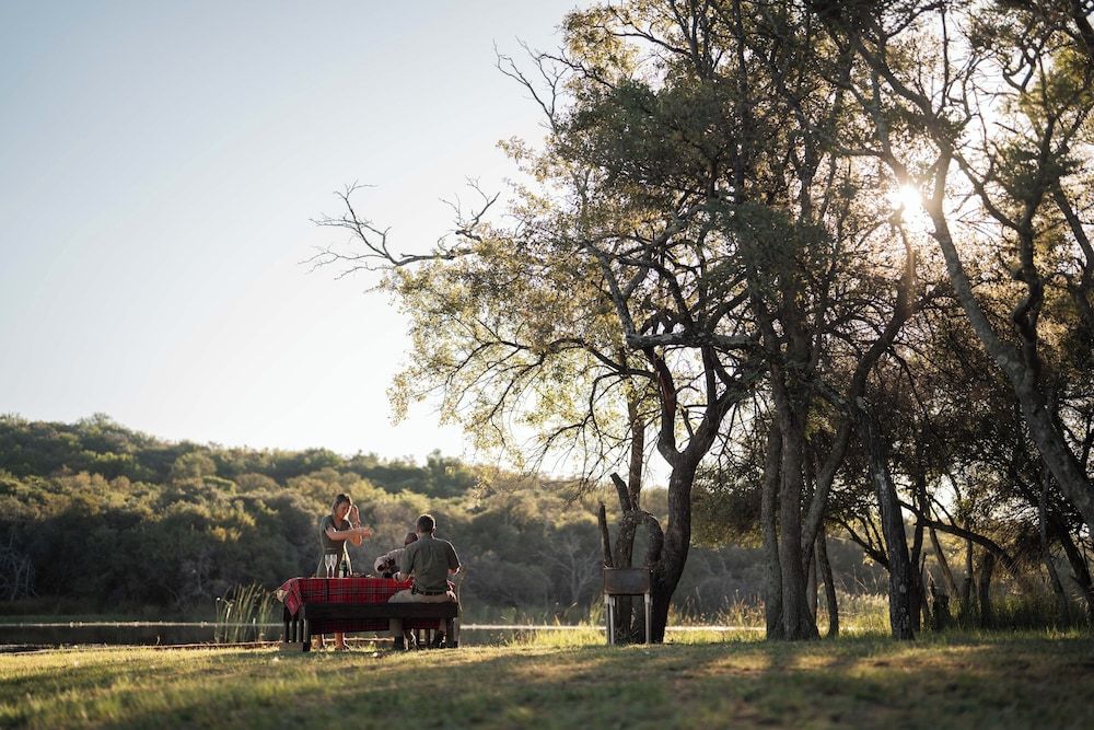 Room in Guest Room - Mmakuba Private Game Lodge, Deluxe Chalet 9A Room, 1 Bedroom, Patio, Garden View 20
