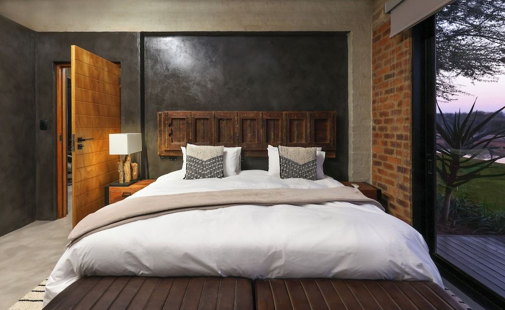 Luxury Villa, Garden View