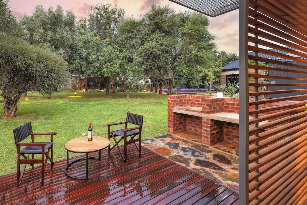 Superior Villa, Lake View