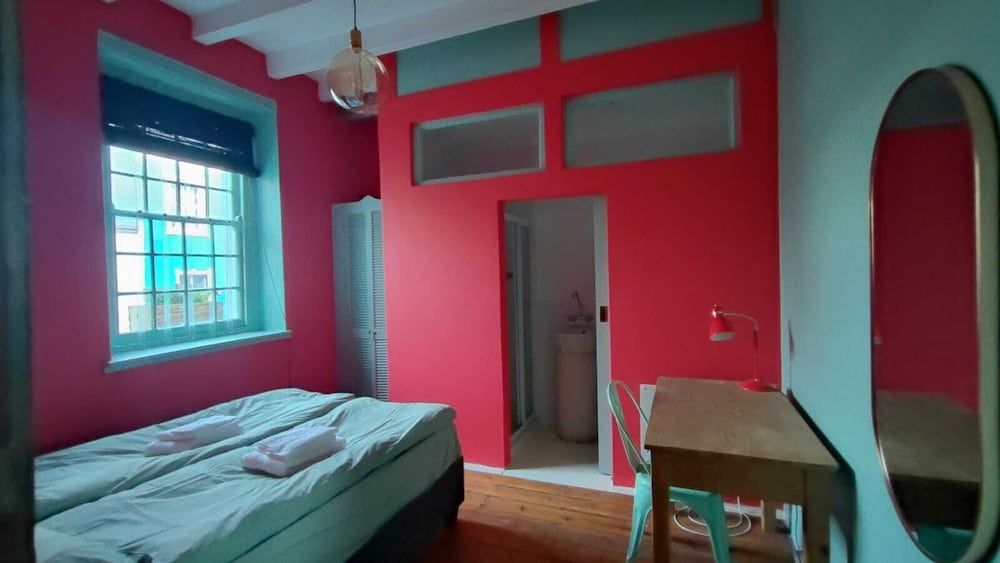 House, 4 Bedrooms, Smoking, Balcony