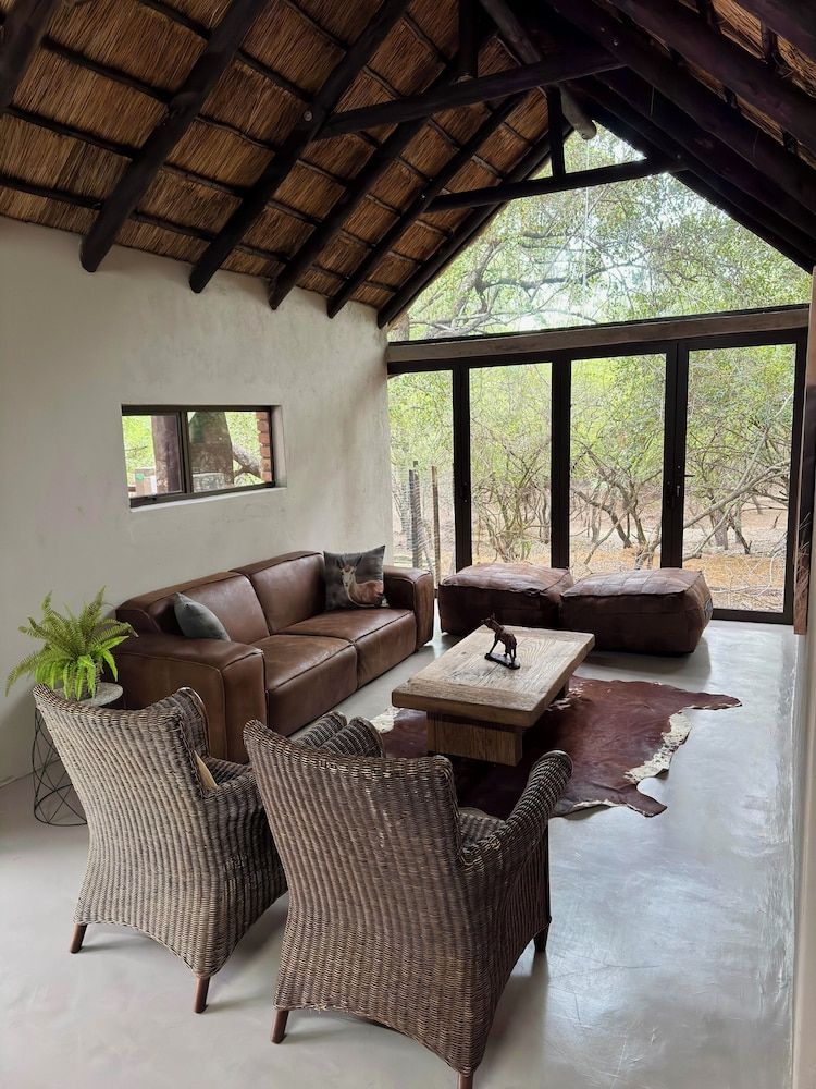 Singwe Private Safari lodge Luxury House, Park View 6