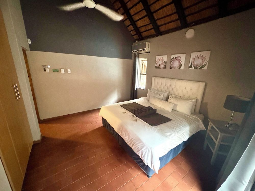 Singwe Private Safari lodge Standard Double or Twin Room 6