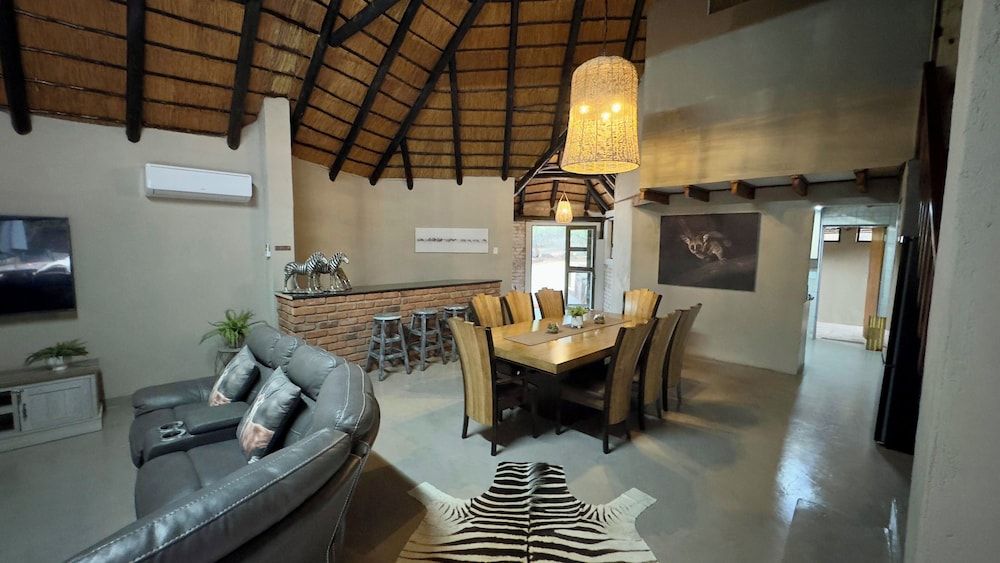 Singwe Private Safari lodge Luxury House, Park View 8