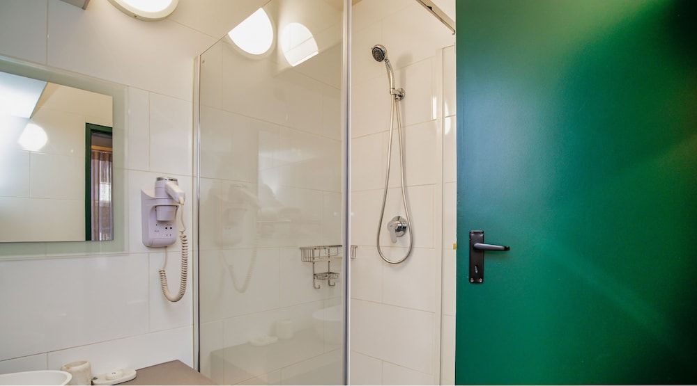 9 On Barrack Executive Double Room, Non Smoking 9