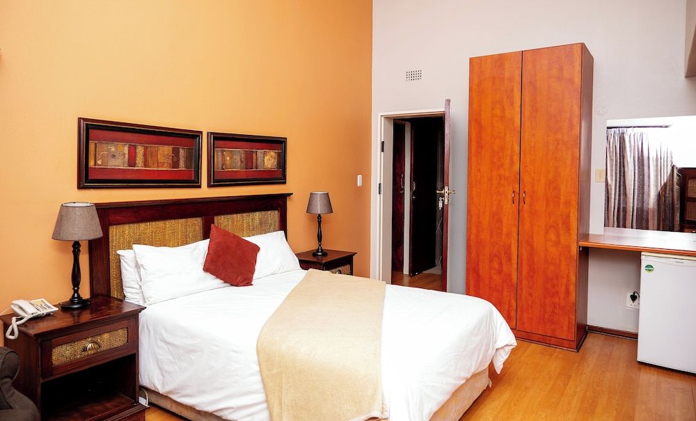 Boksburg Boutique Hotel Standard Single Room 2