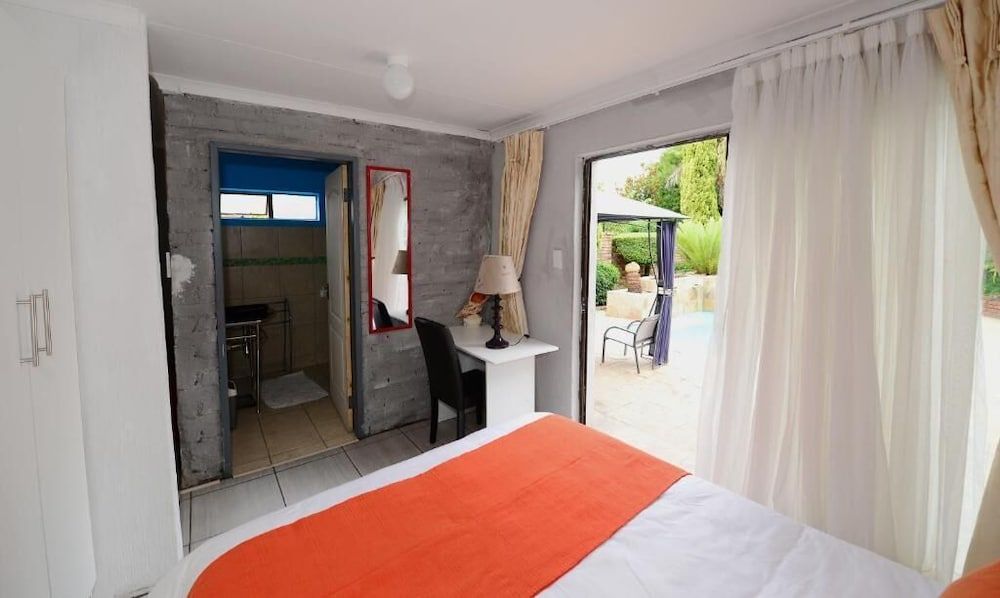 CORGI GUESTHOUSE Double or Twin Room