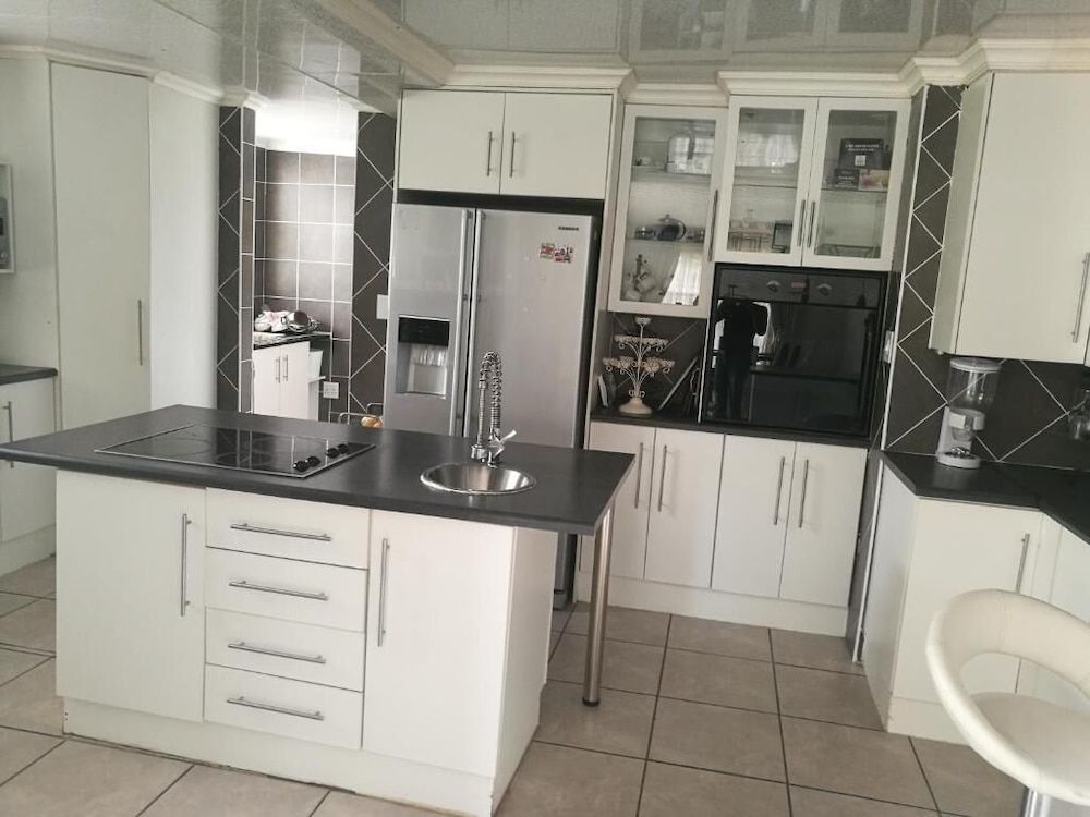 CORGI GUESTHOUSE Double or Twin Room 5