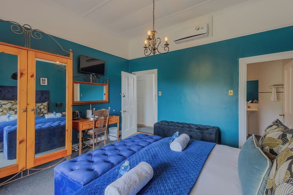 Luxury Single Room, Mountain View