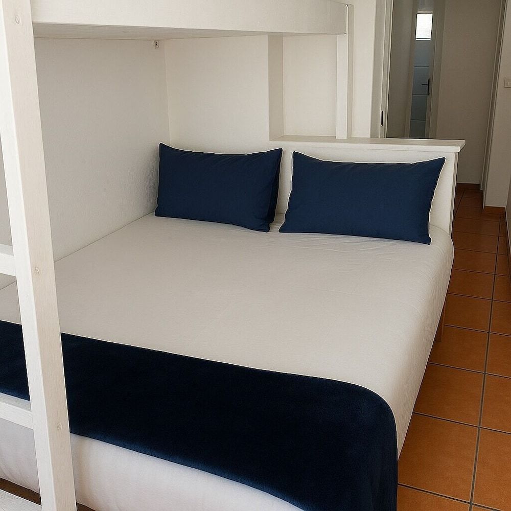 Green Elephant Backpackers