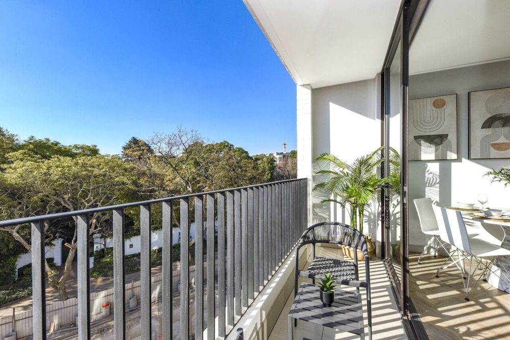 Easy Stay - One Rosebank Classic Apartment, Balcony 5