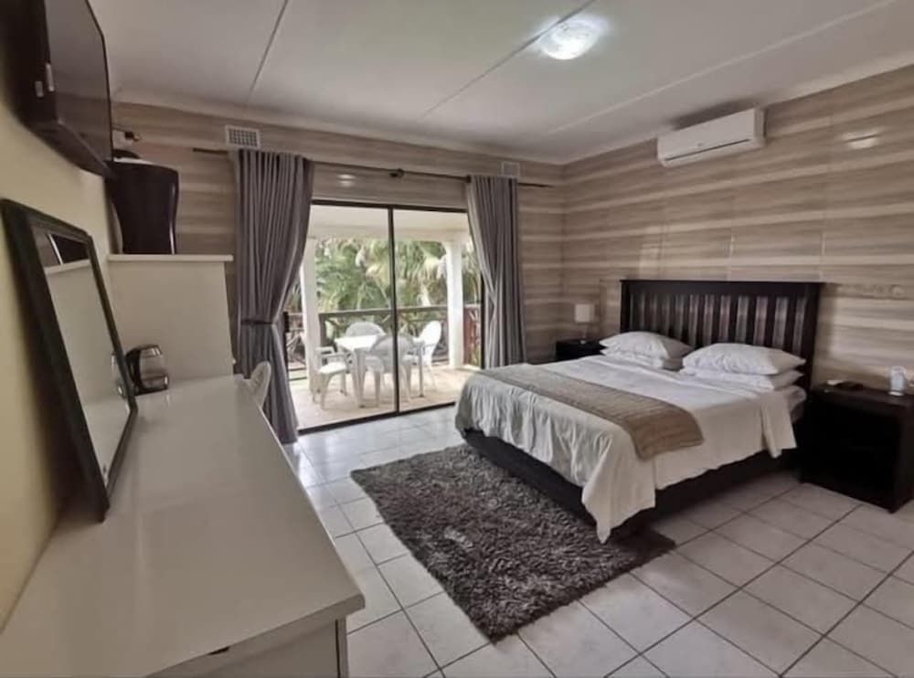 Double Room, Patio