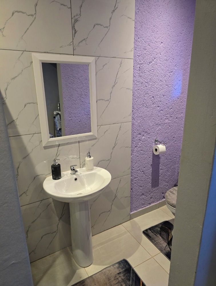 Flower Lane Guesthouse Business Suite, 1 Double Bed, Garden View 24