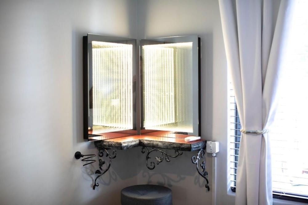 Luxurious Self-catering Apartment in Benoni With Private Entrance Apartment, 2 Bedrooms, Accessible, Smoking 36