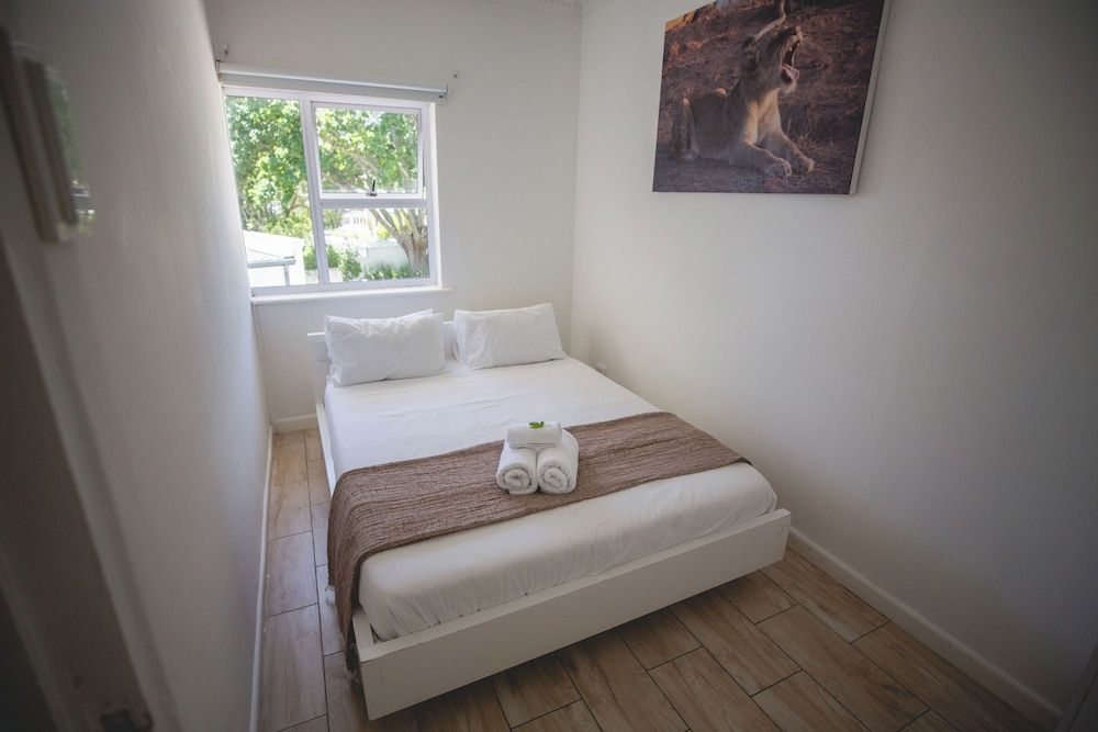 TheLab Backpackers Basic Triple Room, Non Smoking 2