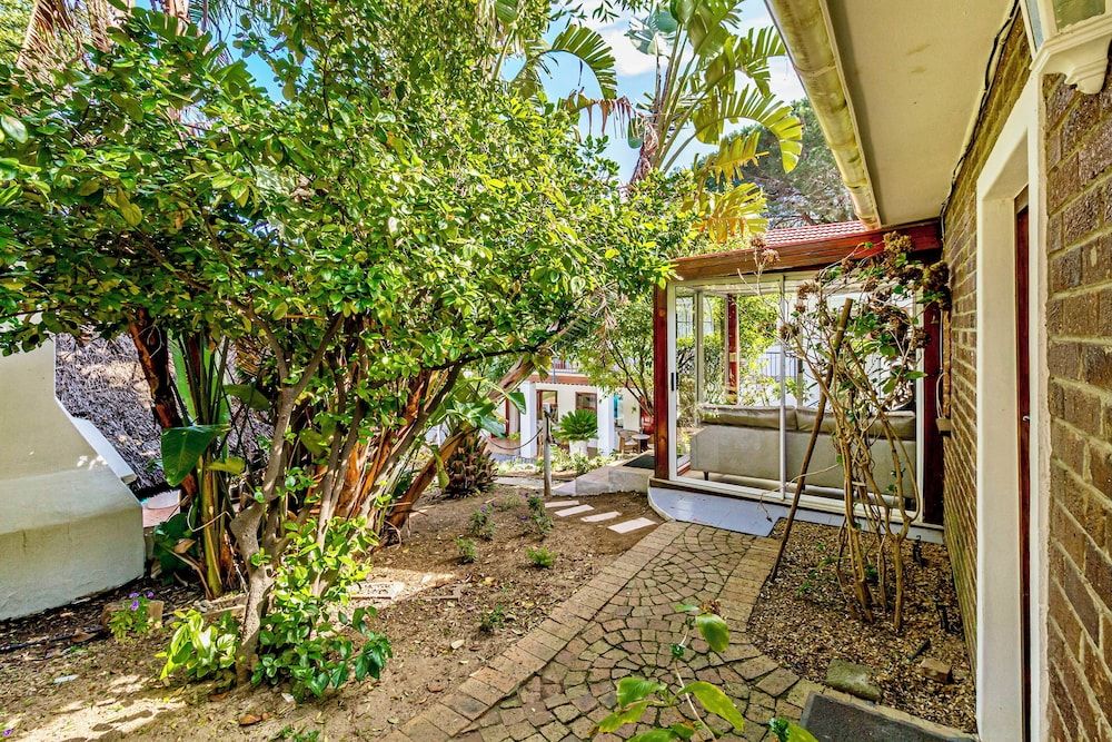 Villa Helderberg Deluxe Cottage, 2 Bedrooms, Kitchen, Pool View 3