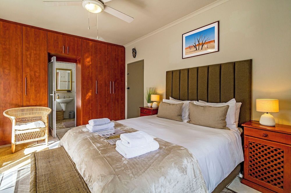 Deluxe Double Room, 1 Queen Bed, Air conditioning