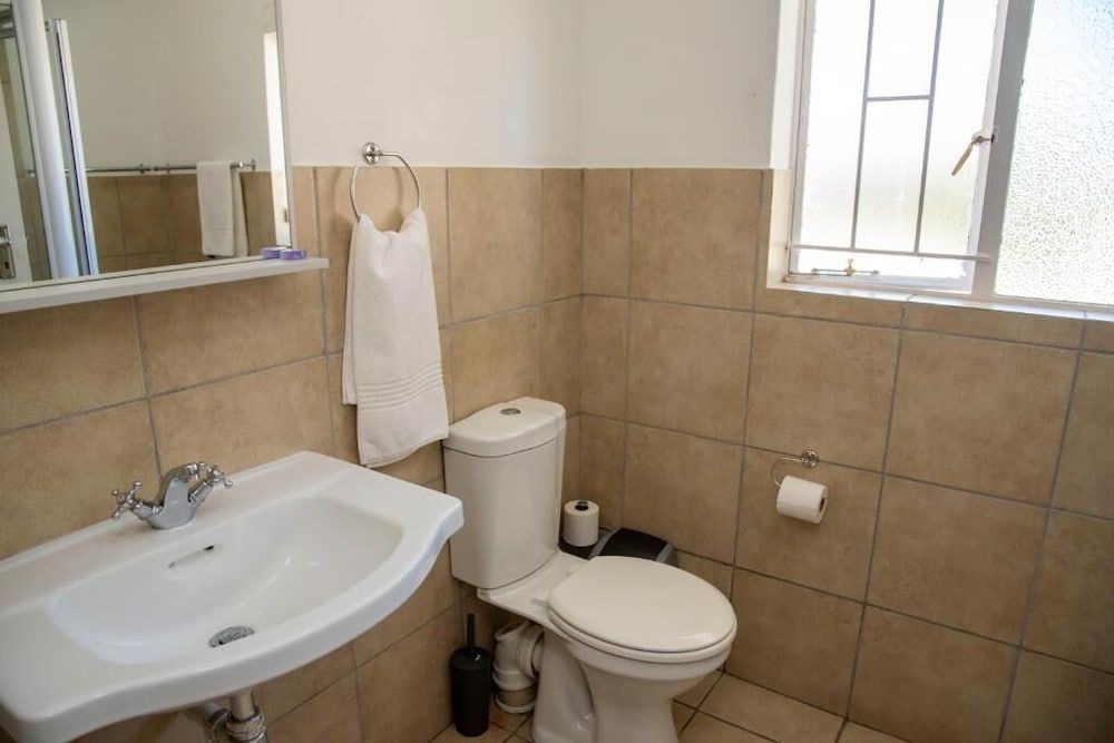 Pine Lodge George Basic Chalet, Garden View 6