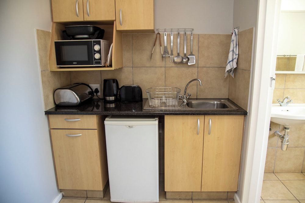 Pine Lodge George Basic Chalet, Garden View 4