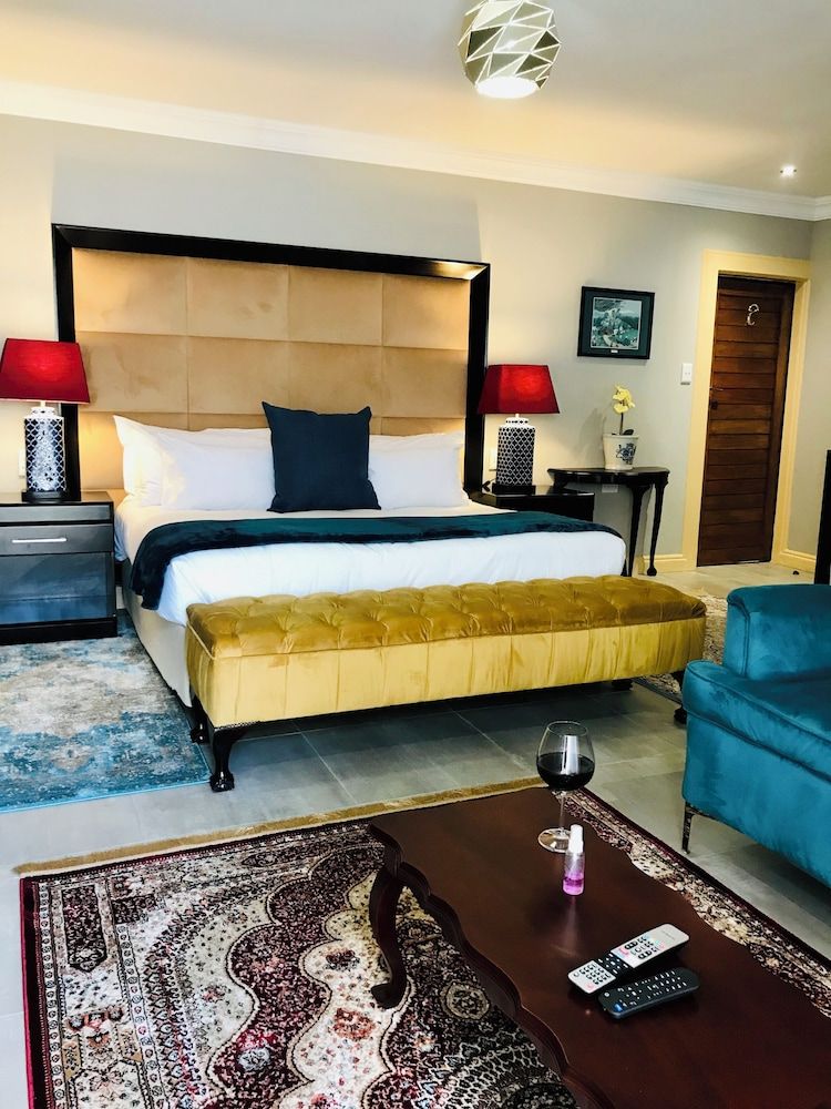 Sasavona Boutique Hotel Executive Double Room 6