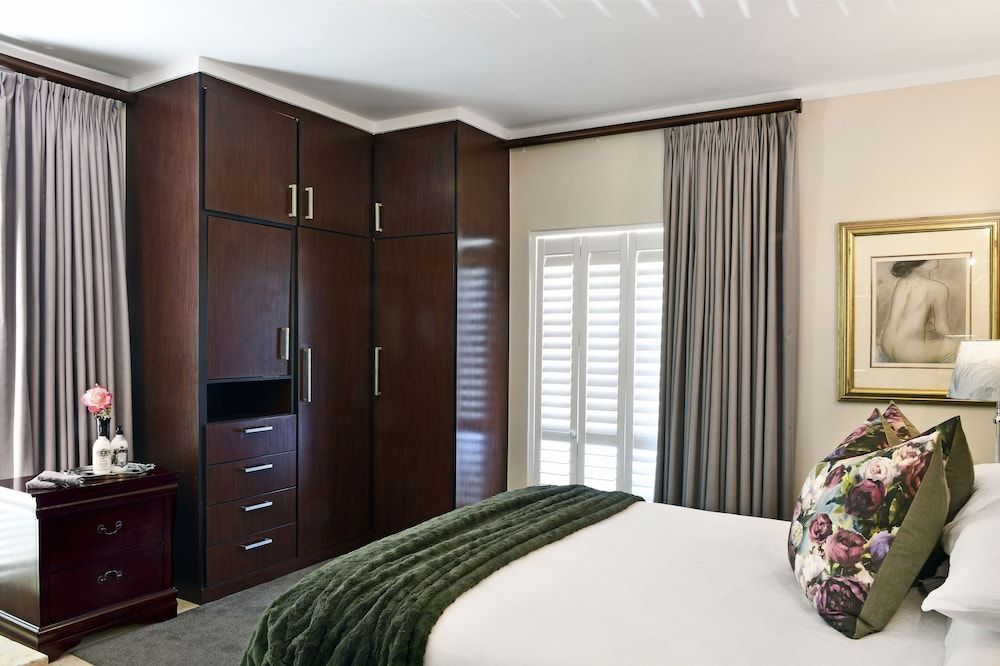 Le Petit Bijou Boutique Apartments Executive Apartment, 2 Bedrooms, Non Smoking, Mountain View