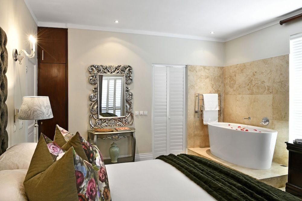 Le Petit Bijou Boutique Apartments Executive Apartment, 2 Bedrooms, Non Smoking, Mountain View 12