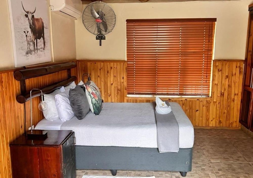 Bothabelo Luxury Villas Deluxe Room 2