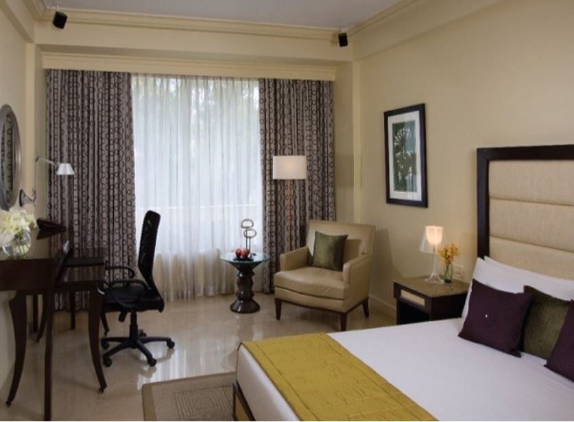 Premium Queen Bed Room