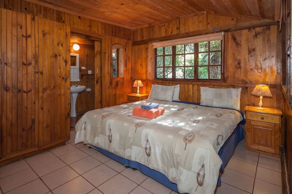 Hide-Away Cottage