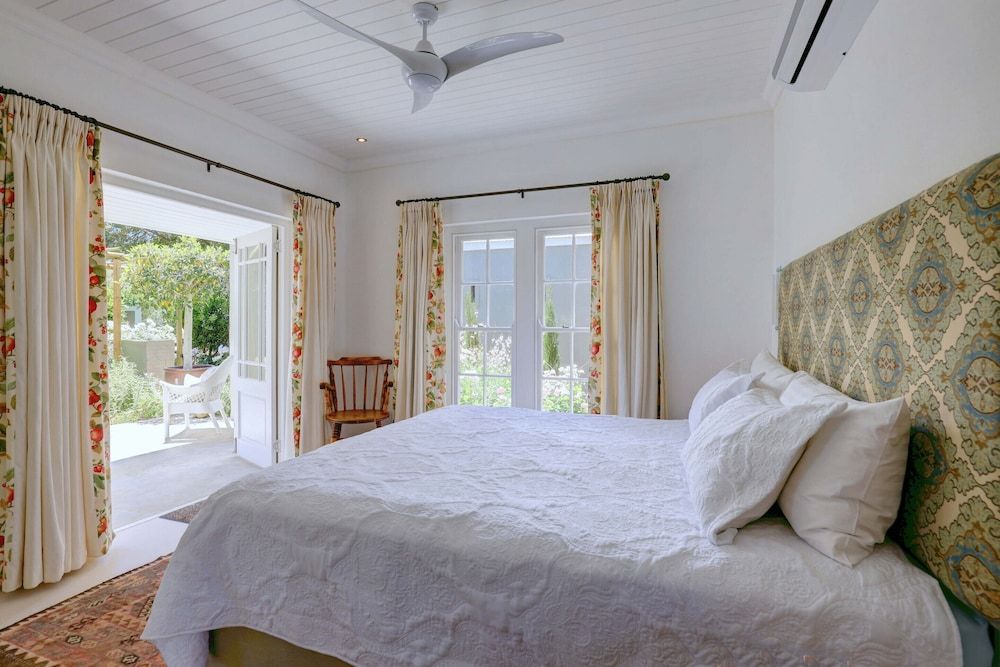 81 on Church Deluxe Cottage