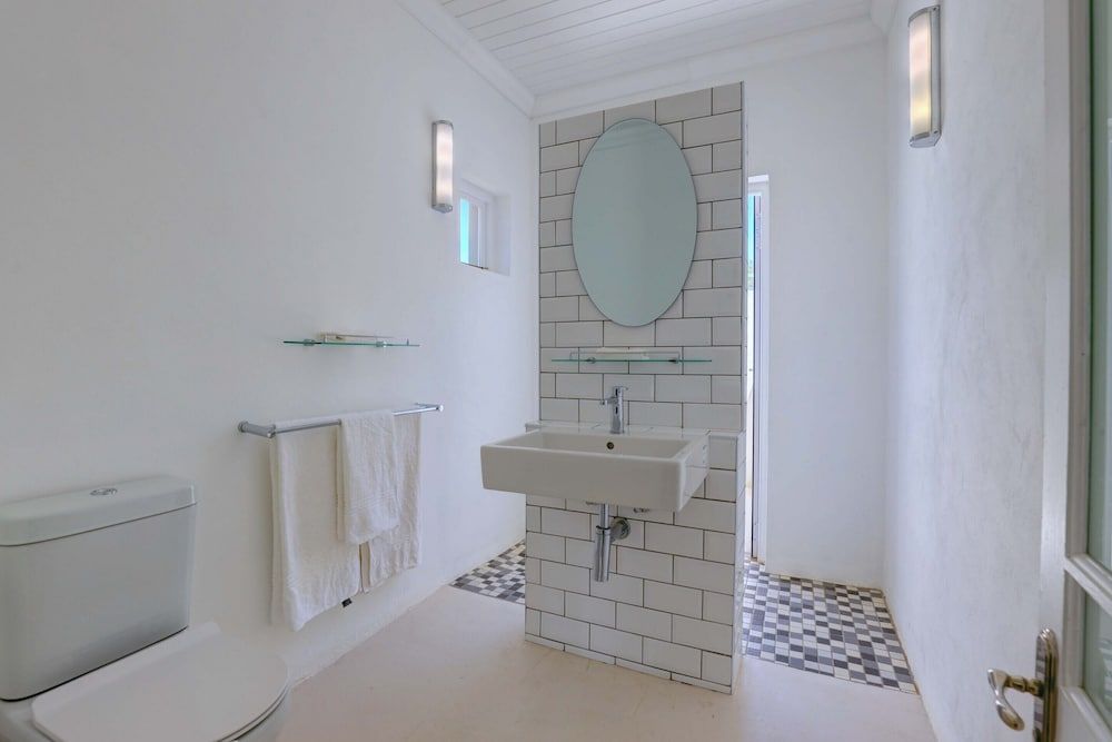 81 on Church Deluxe Cottage 7