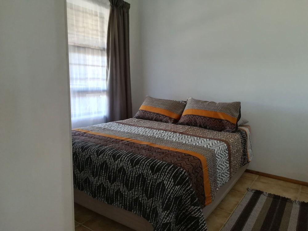 Little Sister's Self Catering Basic Chalet