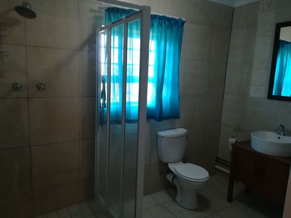 Little Sister's Self Catering Basic Chalet 7