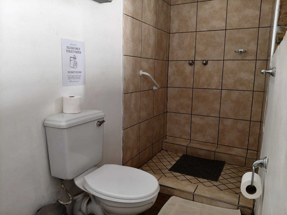 Brooklyn Guesthouses Economy Room 5